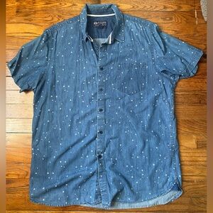 American Rag X-Large short sleeve button down shirt.